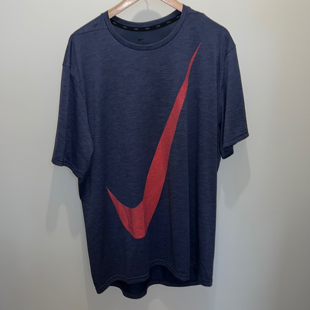 *NEW* without tags. XXL Casual Nike Dri-Fit T-Shirt